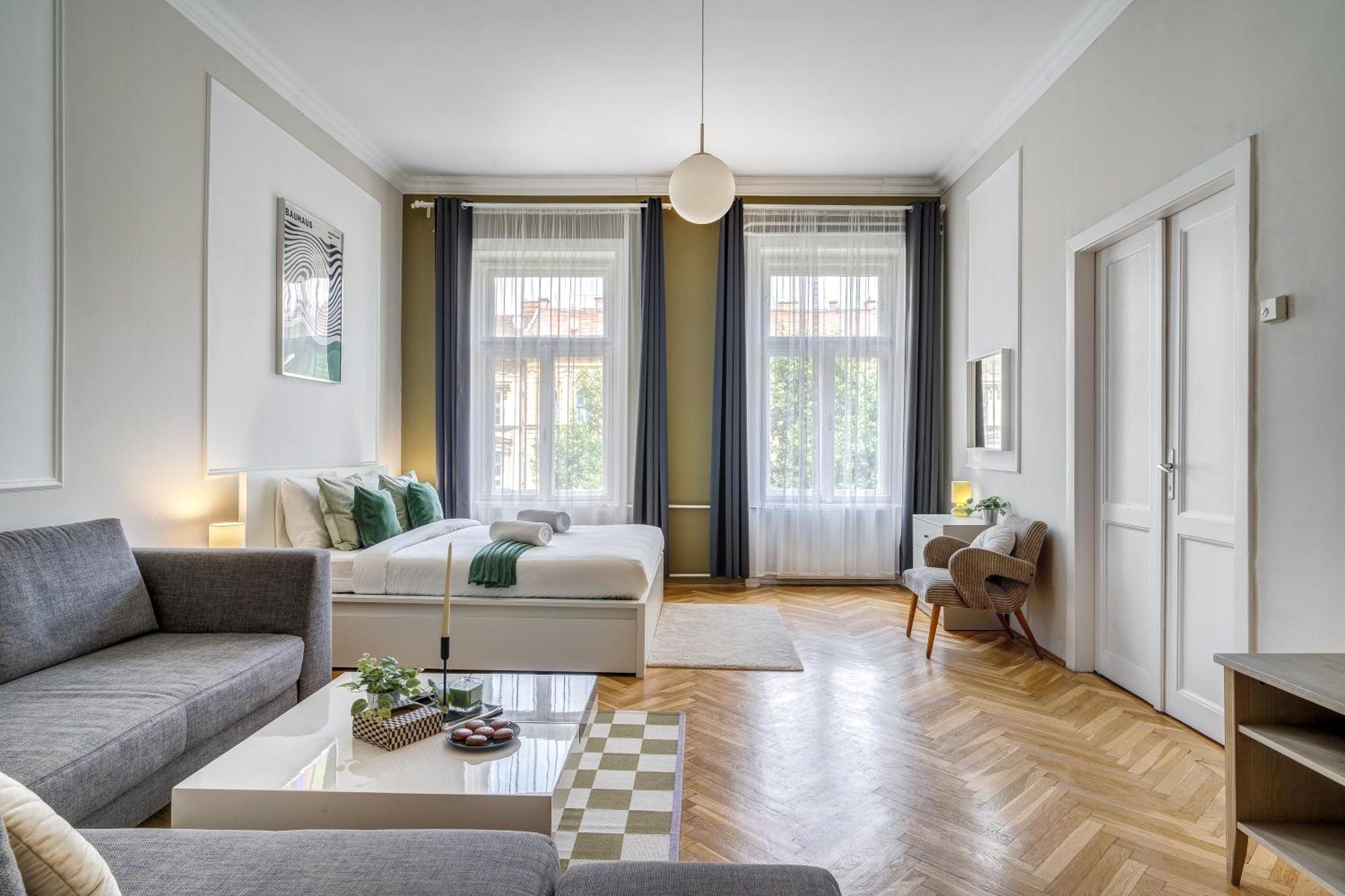 Jokai Hideaway Apartment Budapest Bagian luar foto