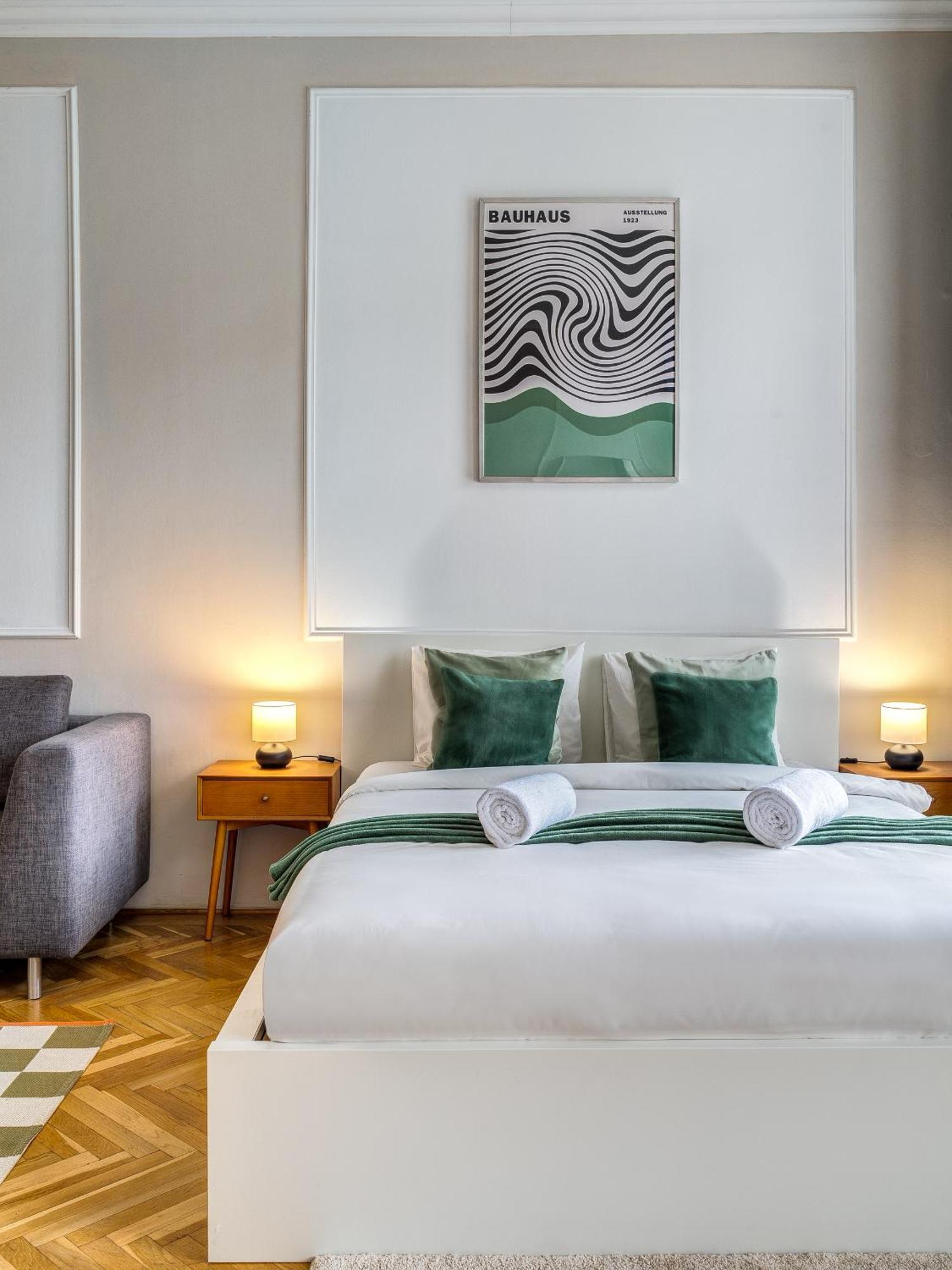 Jokai Hideaway Apartment Budapest Bagian luar foto